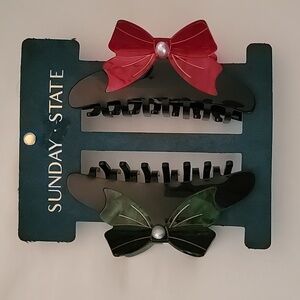 Green and Red Bow hair clips